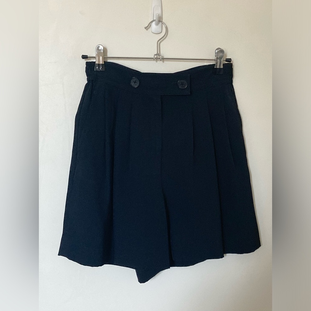 Babaton pleated shorts
